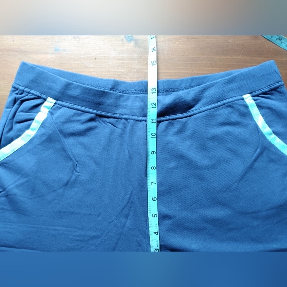 D&Co Active French Terry Top/Cropped Pants Set NWOT - Picture 7 of 9